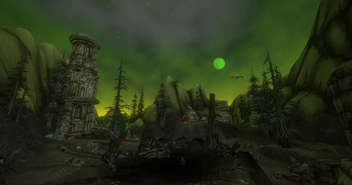Hyjal in WoW Forever: elven ruins under a green sky after the Third War